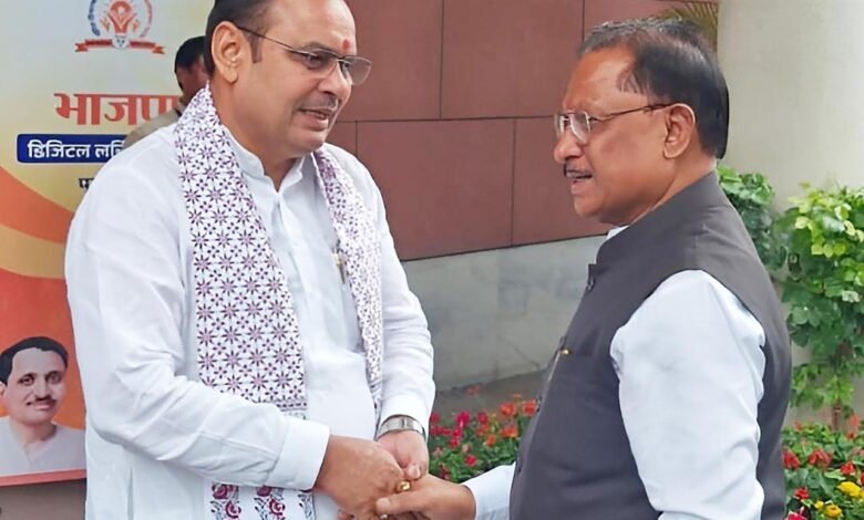 मुख्यमंत्री श्री विष्णुदेव साय ने राजस्थान के मुख्यमंत्री श्री भजनलाल शर्मा से की आत्मीय भेंट 3 IMG 20260407 WA0006 - IMG 20260407 WA0006