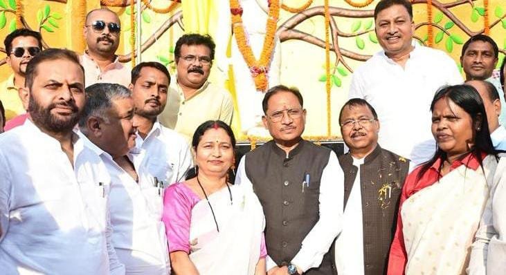 माँ भारती के वीर सपूत चंद्रशेखर आज़ाद को नमन कर मुख्यमंत्री श्री साय ने प्रतिमा का किया अनावरण 3 IMG 20260409 WA0013 - IMG 20260409 WA0013