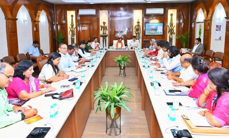 आज मुख्यमंत्री निवास में नारी शक्ति अधिनियम अभियान क्रियान्वयन पर हुई महत्वपूर्ण बैठक 3 IMG 20260412 WA0015 - IMG 20260412 WA0015