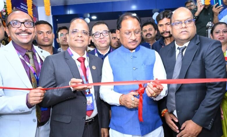 आज मुख्यमंत्री श्री विष्णु देव साय ने कचहरी चौक स्थित SBI बैक के नये भवन का किया शुभारंभ 5 SBI बैक