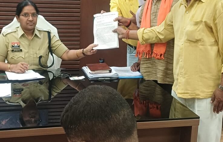 अल्ट्राटेक बैकुंठ मे उज्ज्वल दत्ता भिलाई के द्वारा फर्जी इंटक यूनियन चलाने को लेकर फिर कीये पुलिस अधीक्षक से गिरफ्तारी की मांग 3 अल्ट्राटेक