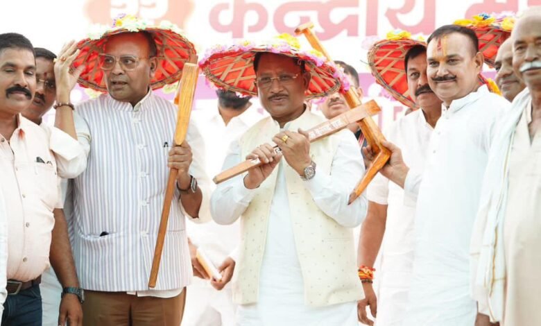 चंद्रनाहू कुर्मी क्षत्रिय समाज के 55वें केंद्रीय अधिवेशन में शामिल हुए मुख्यमंत्री, समाज की एकता और संगठन शक्ति की सराहना 3 IMG 20260607 WA0037 - IMG 20260607 WA0037