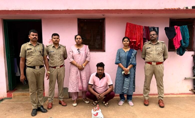 अवैध शराब के साथ 1 को तिल्दा नेवरा पुलिस ने किया गिरफ्तार साथ मे 12:42 बल्क शराब भी किया जप्त 3 शराब