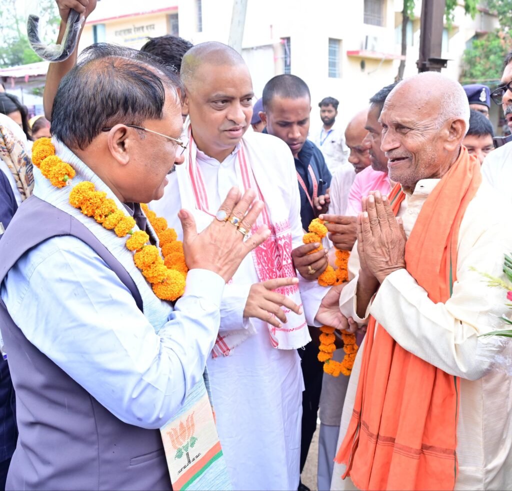 मुख्यमंत्री श्री साय ने भारतीय कुष्ठ निवारक संघ आश्रम में सेवा, स्वास्थ्य एवं पुनर्वास कार्यों का किया अवलोकन 7 आश्रम