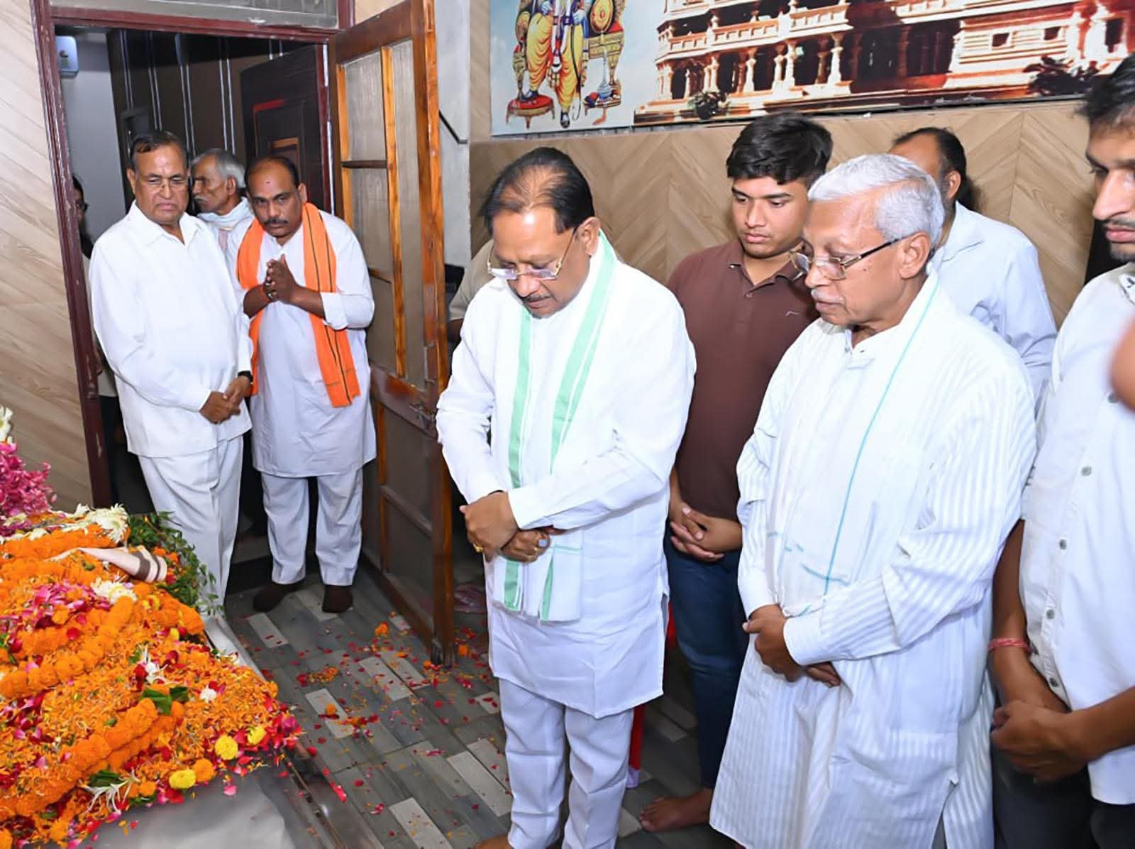 मुख्यमंत्री श्री विष्णुदेव साय ने छत्तीसगढ़ योग आयोग के अध्यक्ष स्व. श्री रूपनारायण सिन्हा को दी भावभीनी श्रद्धांजलि 7 WhatsApp Image 2026 05 27 at 7.04.16 PM - WhatsApp Image 2026 05 27 at 7.04.16 PM