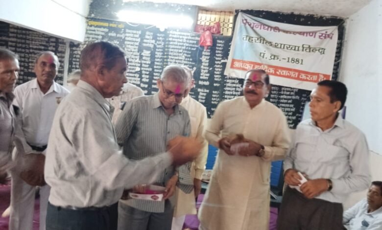 कर्मचारी भवन तिल्दा में हुआ पेंशनरों के पुस्तकालय का शुभारंभ 5 तिल्दा नेवरा