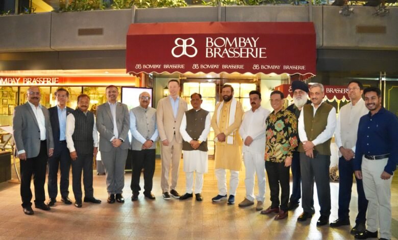 मुख्यमंत्री श्री विष्णु देव साय की गार्डन्स बाय द बे के साथ महत्वपूर्ण चर्चा, सिंगापुर बिजनेस फेडरेशन के लीडरशिप डिनर में हुए शामिल 3 सिंगापुर