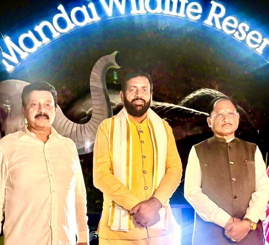 
सिंगापुर 
