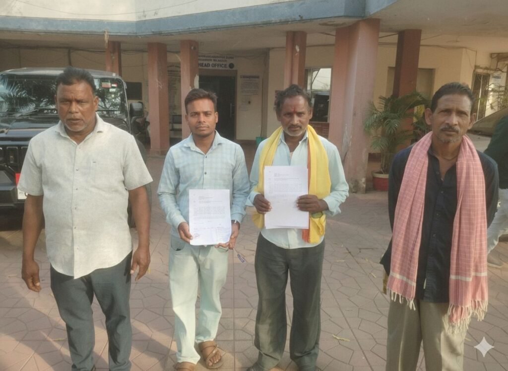 किसानों ने शाखा प्रबंधक पर दुर्व्यवहार और अनियमितता के लगाए आरोप कीये जांच की मांग 4 img 20260221 wa00051126283196137838186 - img 20260221 wa00051126283196137838186