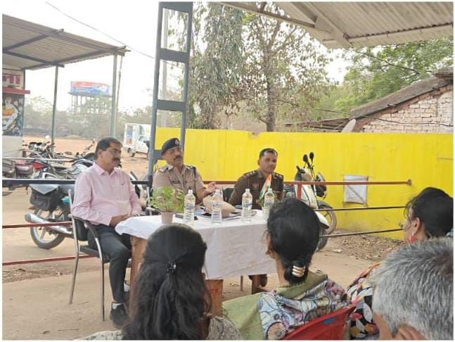 तिल्दा नेवरा थाना में होली पर्व को लेकर शांति समिति की बैठक संपन्न : सौहार्दपूर्ण उत्सव मनाने की अपील 9 img 20260301 wa00064286964289007534989 - img 20260301 wa00064286964289007534989