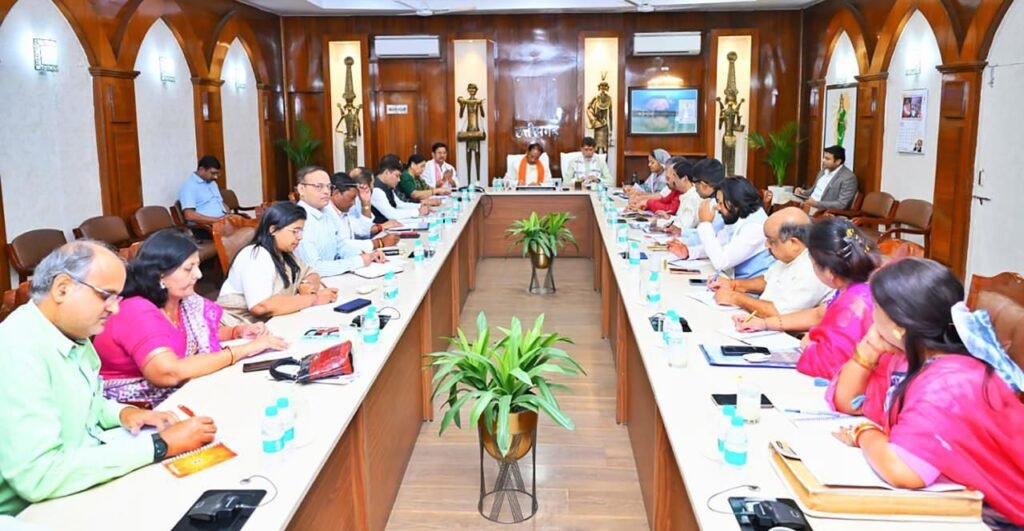 आज मुख्यमंत्री निवास में नारी शक्ति अधिनियम अभियान क्रियान्वयन पर हुई महत्वपूर्ण बैठक 4 img 20260412 wa00152385114952754768127 - img 20260412 wa00152385114952754768127