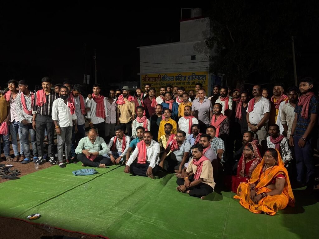 जोहार छत्तीसगढ़ पार्टी का गिरौद मे धरसीवां खड की बैठक संपन्न कईयों ने ली सदस्यता 4 img 20260527 wa00211001052372010227706 - img 20260527 wa00211001052372010227706