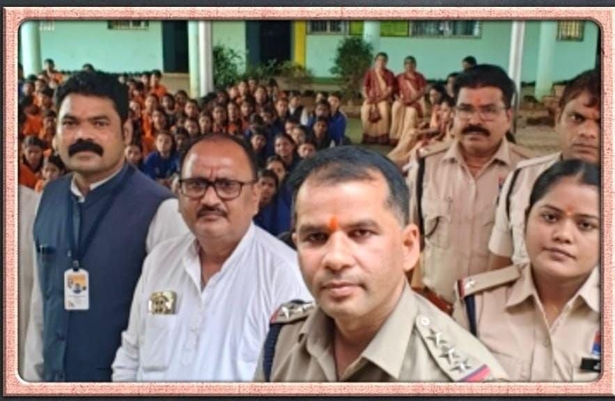 शिक्षक दिवस पर तिल्दा-नेवरा पुलिस बनी ‘साइबर शिक्षक’विद्यार्थियों को साइबर अपराधों से बचाव के बताए जरूरी उपाय 4 img 20260907 wa00075607000665059881271 - img 20260907 wa00075607000665059881271