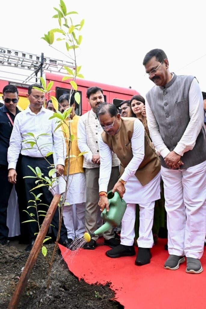 मुख्यमंत्री ने नगर निगम बीरगांव मे किया 135 करोड़ रुपये से अधिक के विकास कार्यों का लोकार्पण-भूमिपूजन, 110 करोड़ के नए विकास कार्यों की घोषणा 6 img 20260923 wa00093465364180950493923 - img 20260923 wa00093465364180950493923